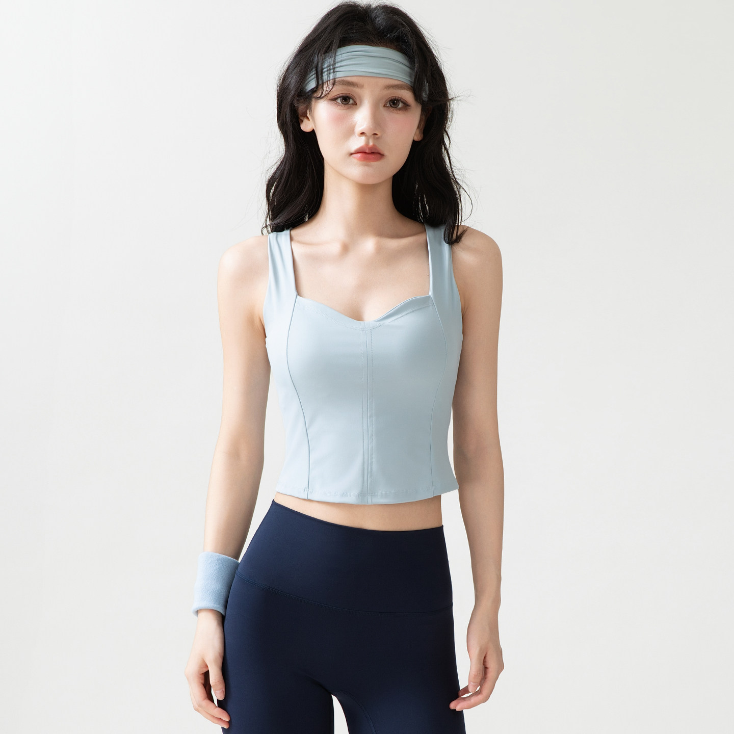 宽肩带运动文胸女带胸垫聚拢收腰短款健身服上衣跑步训练瑜伽背心