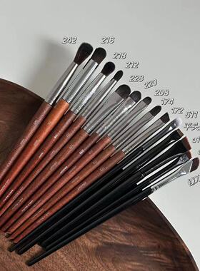 镰刀头眼影刷鼻影刷 眼窝铺色刷晕染刷阴影修容刷细节填色刷 宿星