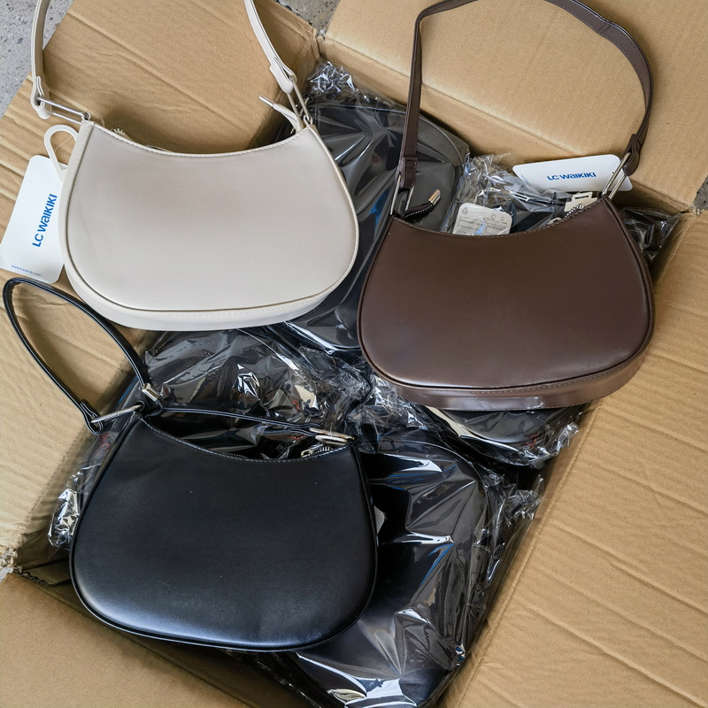 捡漏好品质法棍包单肩时尚腋下包