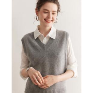 叠穿神器！V领山羊绒马甲女减龄百搭无袖毛衣背心宽松打底衫坎肩