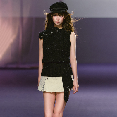 AGAM 复古时髦翻领小香风格纹亮片细闪绞花毛织背心