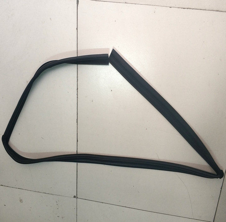 吉利帝豪玻璃导轨升降密封胶条