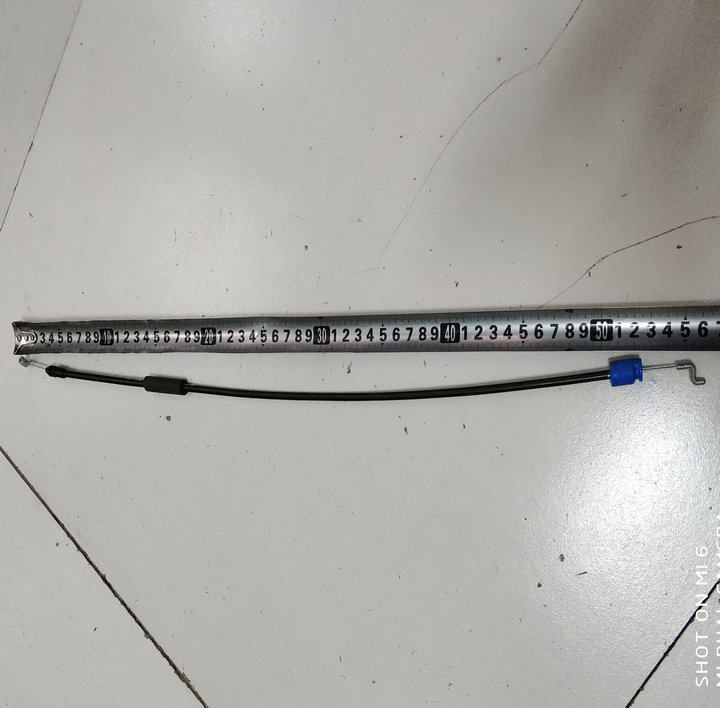 吉利帝豪拉线手扣手拉线