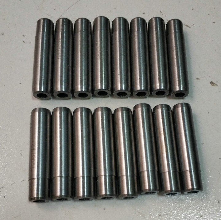 适用吉利新帝豪EC7 JLB-4G13T 涡轮增压发动机进排气门导管