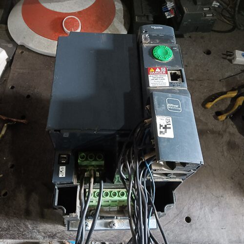 ATV320U75N4B 变频器 工控自动化配件 功能完好议价维修