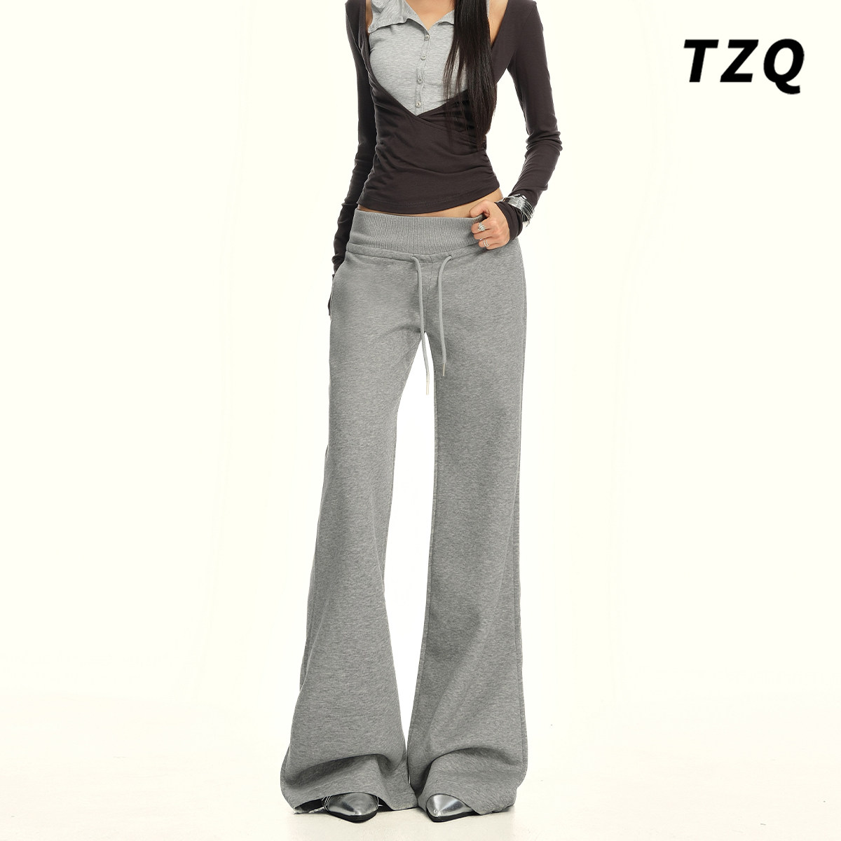 灰色运动休闲加绒卫裤女2025冬季新款辣妹松紧腰显瘦阔腿微喇裤子,女装/女士精品,卫裤,淘宝优惠券,粉丝福利购,淘宝优惠卷