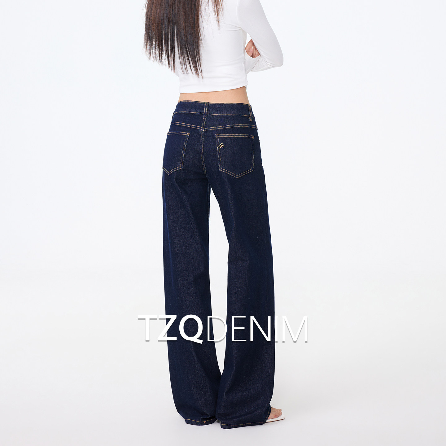 淘稚气丹宁蓝低腰微喇牛仔裤女2026秋季宽松垂感显瘦辣妹拖地裤子
