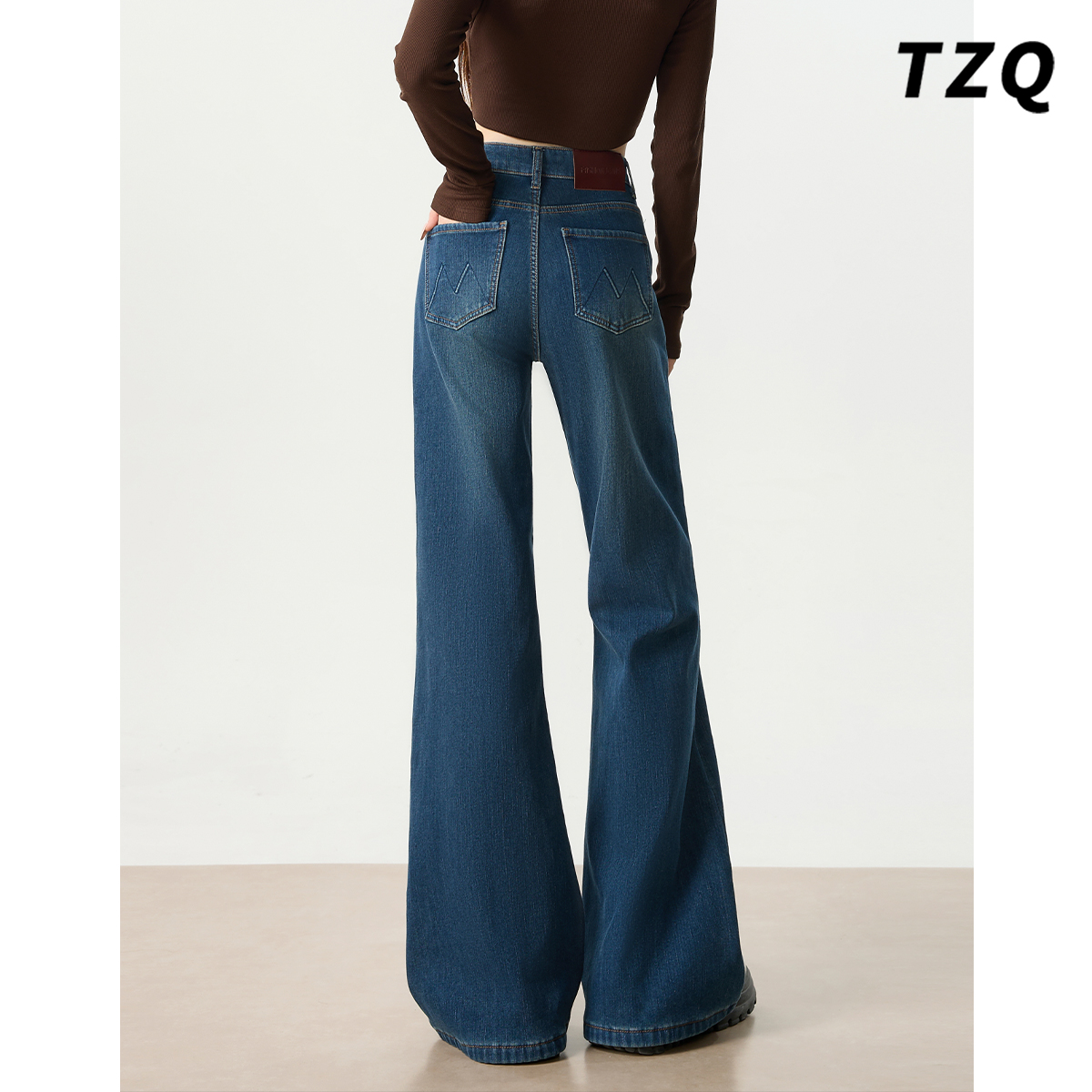 宽松显瘦不贴腿垂感加绒喇叭裤子