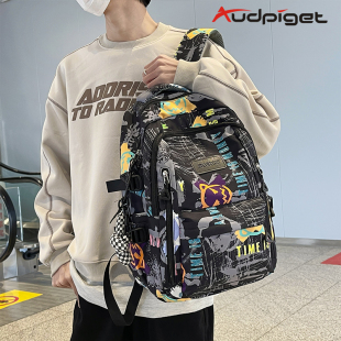 初中学生双肩包男孩帅气小学生书包青少年潮流轻便大容量儿童背包