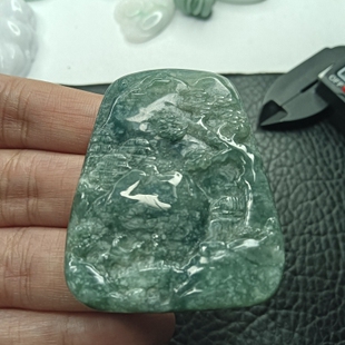 缅甸天然翡翠玉山水