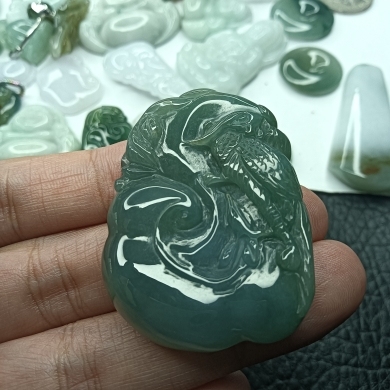 缅甸天然翡翠玉吉祥如意