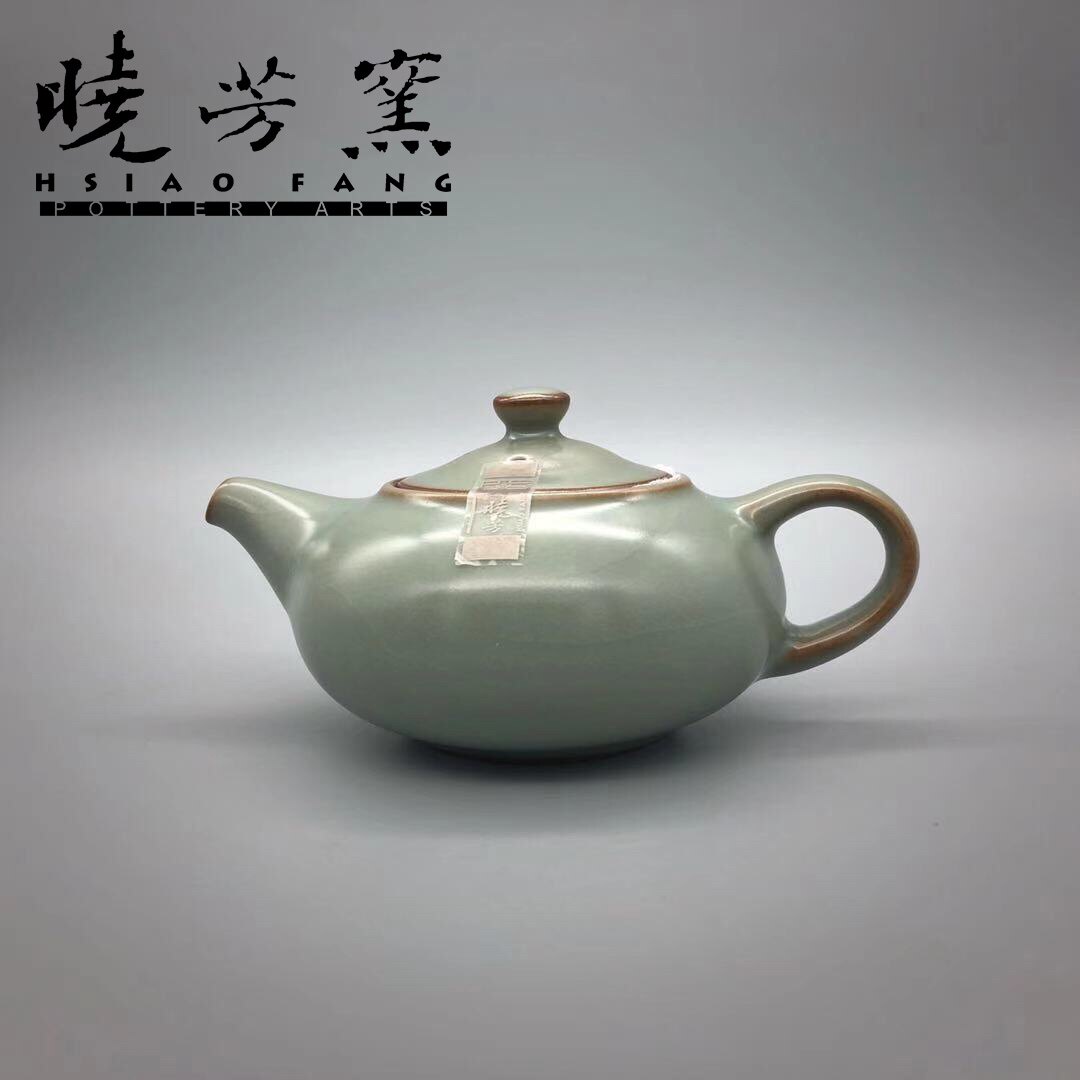台湾晓芳窑汝窑粉青大开片林权壶早期茶壶瓷器热销收藏品已售罄