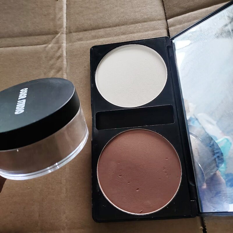 出口美国 无香型~柔嫩细致蜜粉/修容高光粉饼