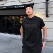 叁佰 宽松短袖 倒影 凉感圆领美式 黑色刻字模印花T恤男士 SANBAI