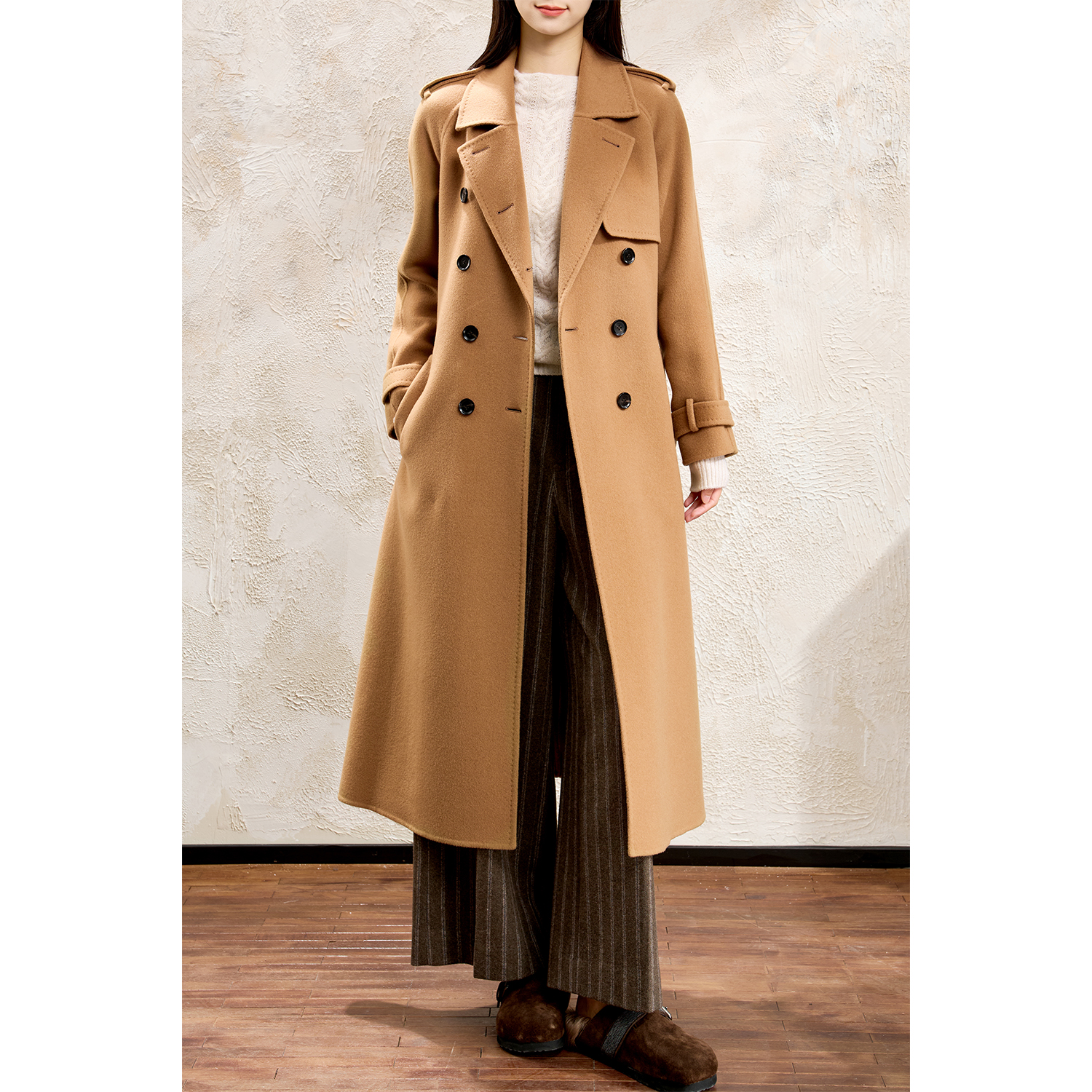 -戎美【DY0903544】拳头大衣 尖端羊毛羊绒 肩章双排扣毛呢大衣