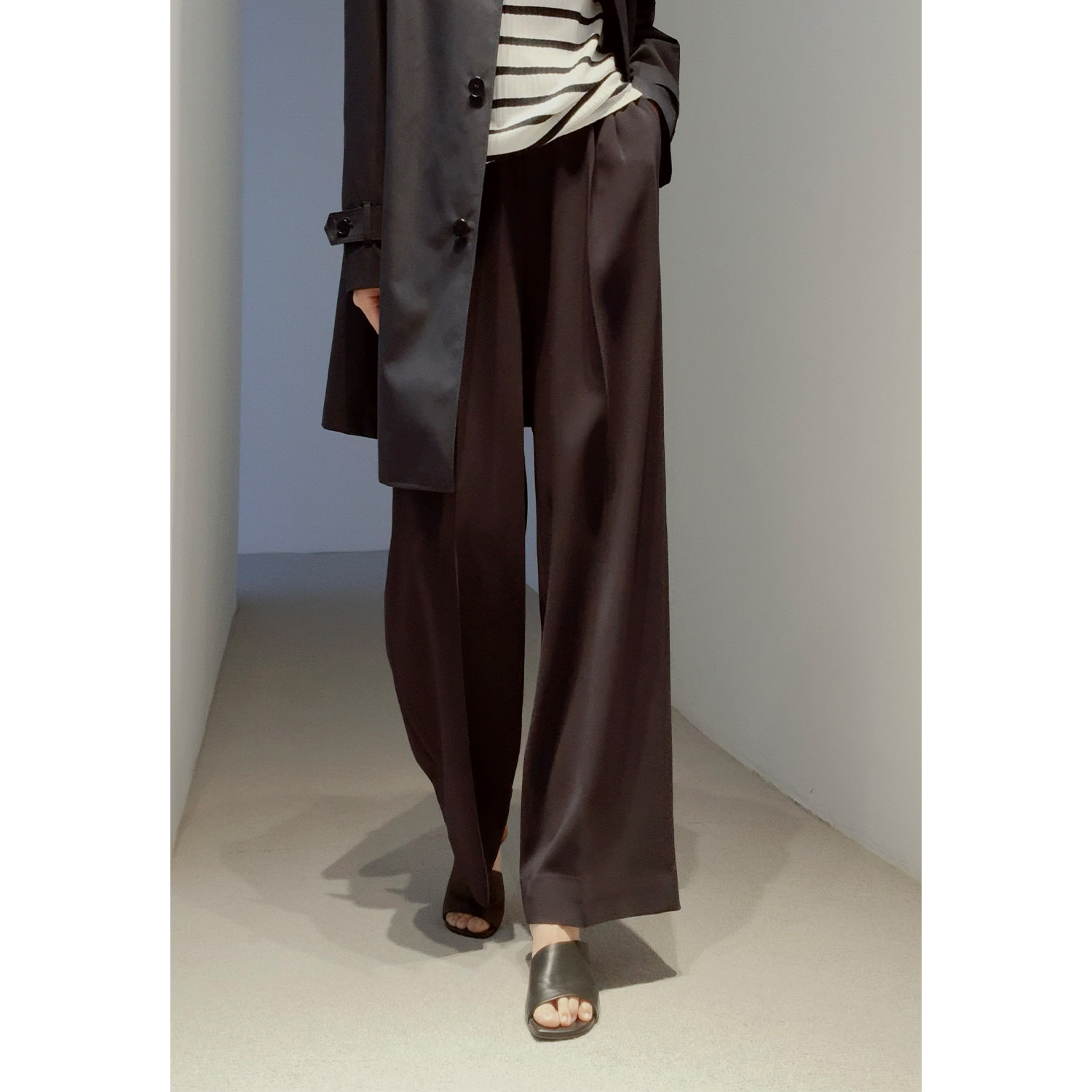 时髦知识分子风~26春【进口三醋酸/高密织】橡筋腰/竹竿腿/直筒裤