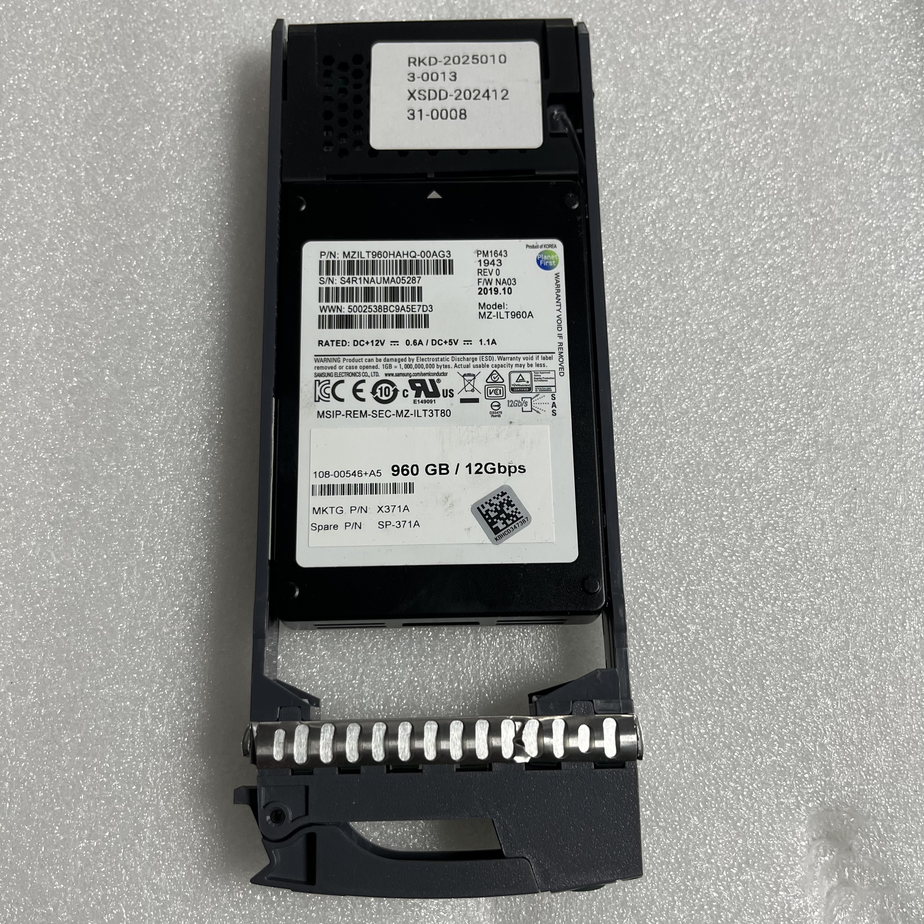 Netapp PM1643 960GB SAS X371A X371A-R6 108-00546 SSD固态硬盘