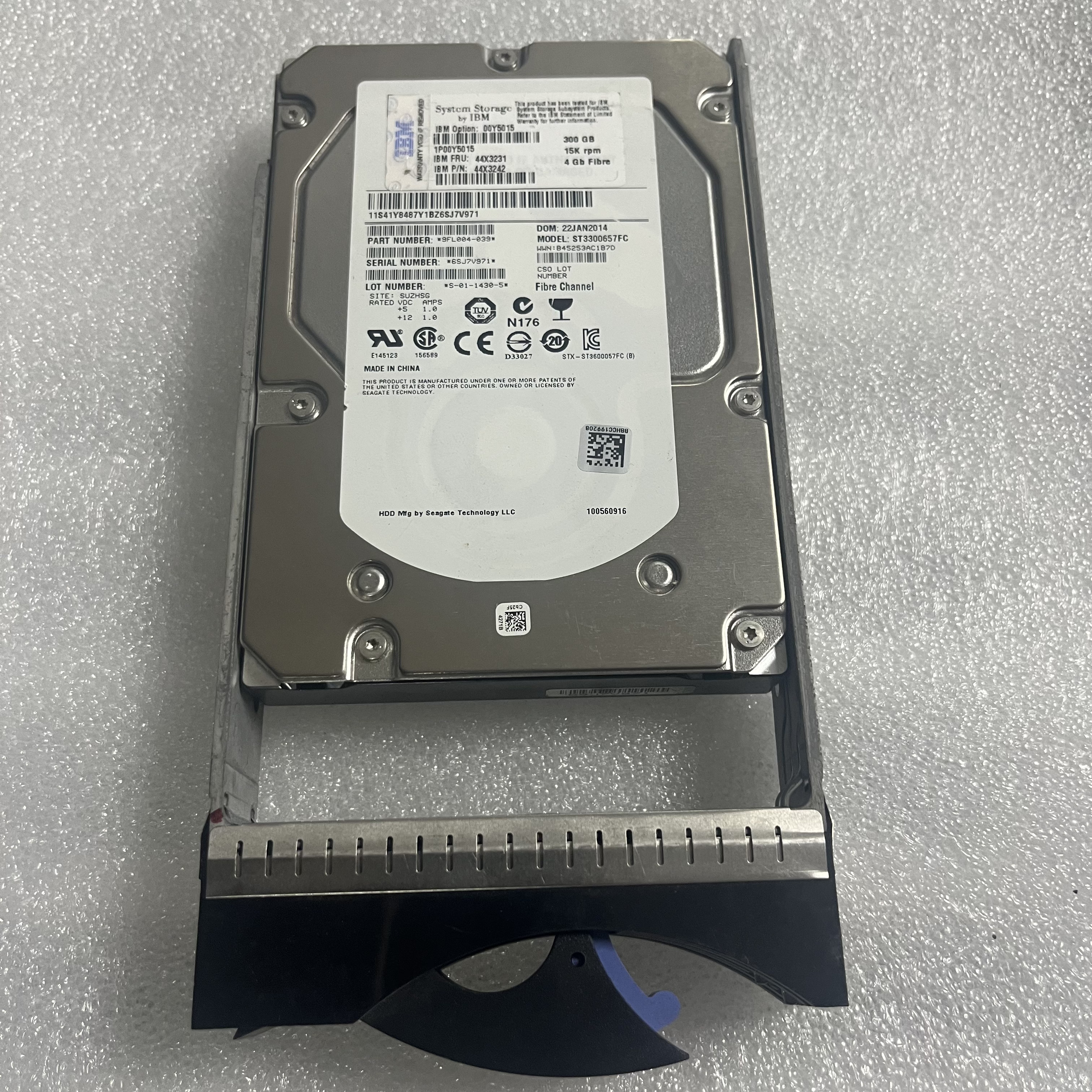 IBM 42D0413 42D0417 42D0410 44X3231 300G 15K FC 5415 硬盘