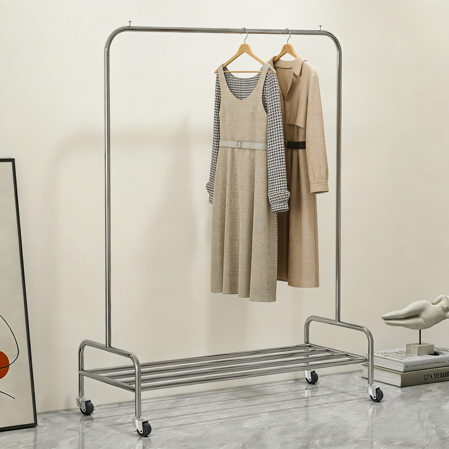 可移动挂衣架带收纳层