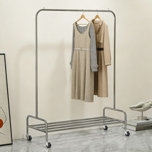 可移动挂衣架带收纳层