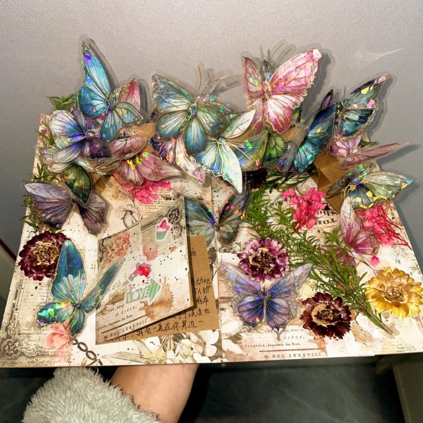 蝴蝶立体书本diy自制手工生日礼物材料包成品手作送闺蜜女生朋友