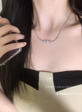 通勤百搭方糖宝石锁骨链