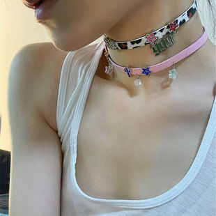 亚文化甜酷辣妹粉色y2k五角星水钻皮质项链chocker颈链锁骨链项圈