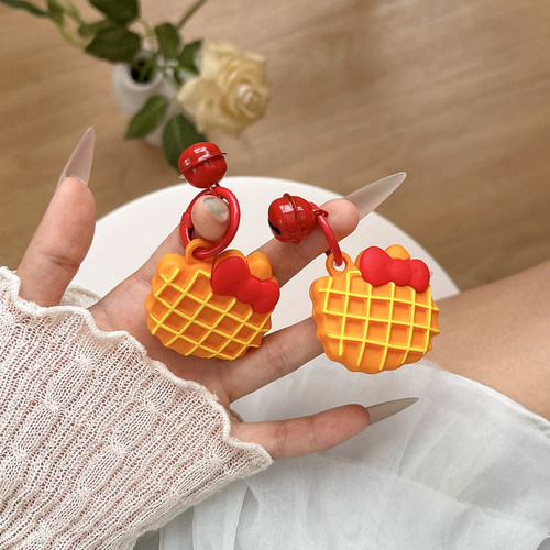 KT猫华夫饼适用苹果AirTag追踪器保护套硅胶airtags防丢器带铃铛