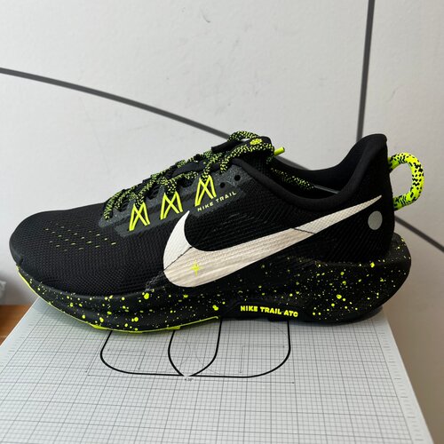 Nike耐克女鞋2026春新款户外运动缓震休闲跑步鞋DV3865-011