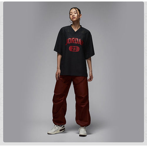 NIKE耐克女短袖夏季百搭胸前印花网眼透气V领宽松T恤HQ9223-010