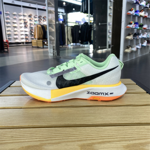正品NIKE/耐克男子ZOOMX ULTRAFLY透气运动休闲跑步鞋DX1978-102