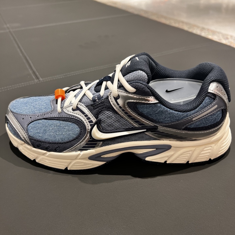 耐克男子V5RNR复古运动休闲鞋