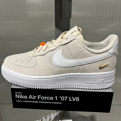 NIKE耐克女子夏AIR FORCE1 '07LOW SE运动鞋IQ9964-100