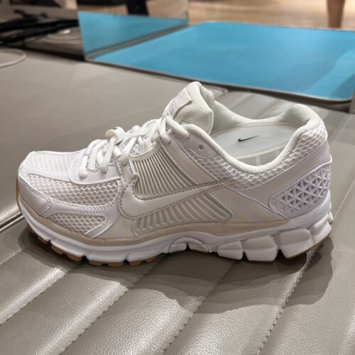 NIKE耐克女子运动休闲鞋