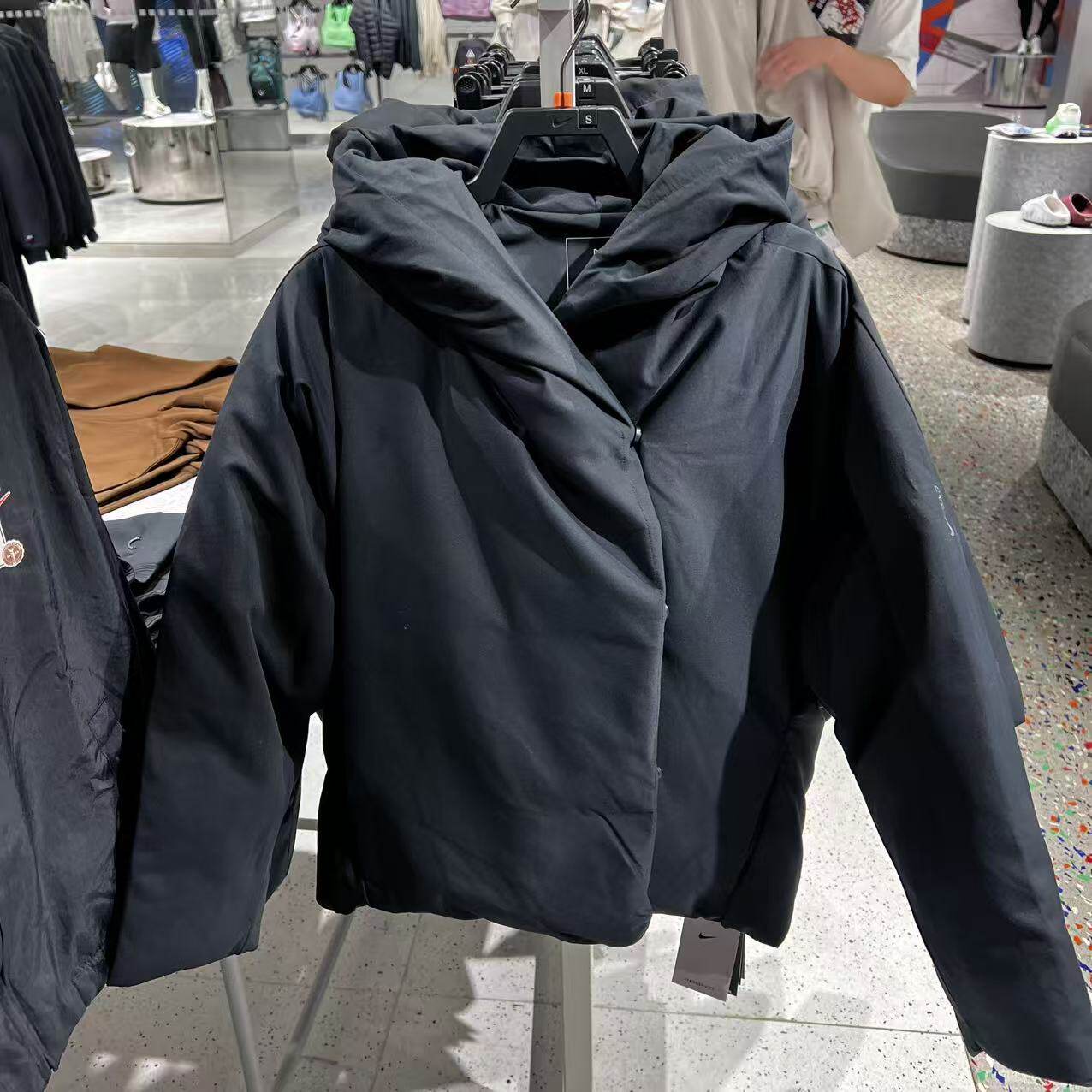 NIKE耐克女子2026冬季款运动休闲舒适保暖羽绒服 IQ9367-010
