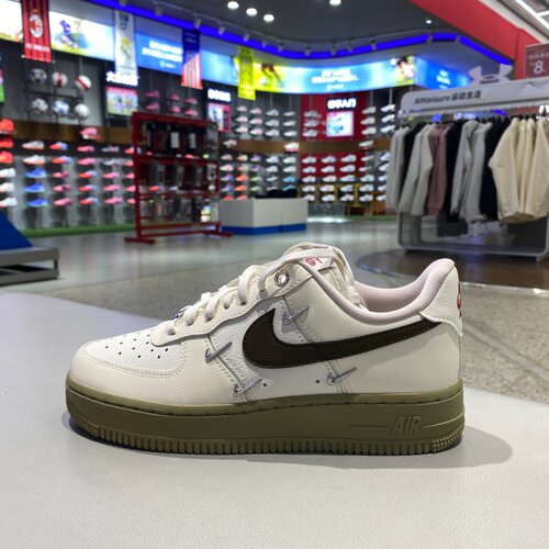NIKE耐克女鞋25冬季新空军一号运动休闲鞋厚底板鞋IQ9802-022