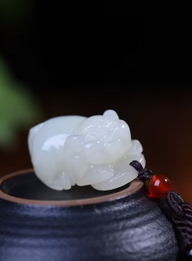 玉阅珠宝男女和田玉天然吊坠