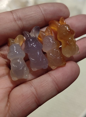 玉阅珠宝男女款玛瑙小兔子玉坠