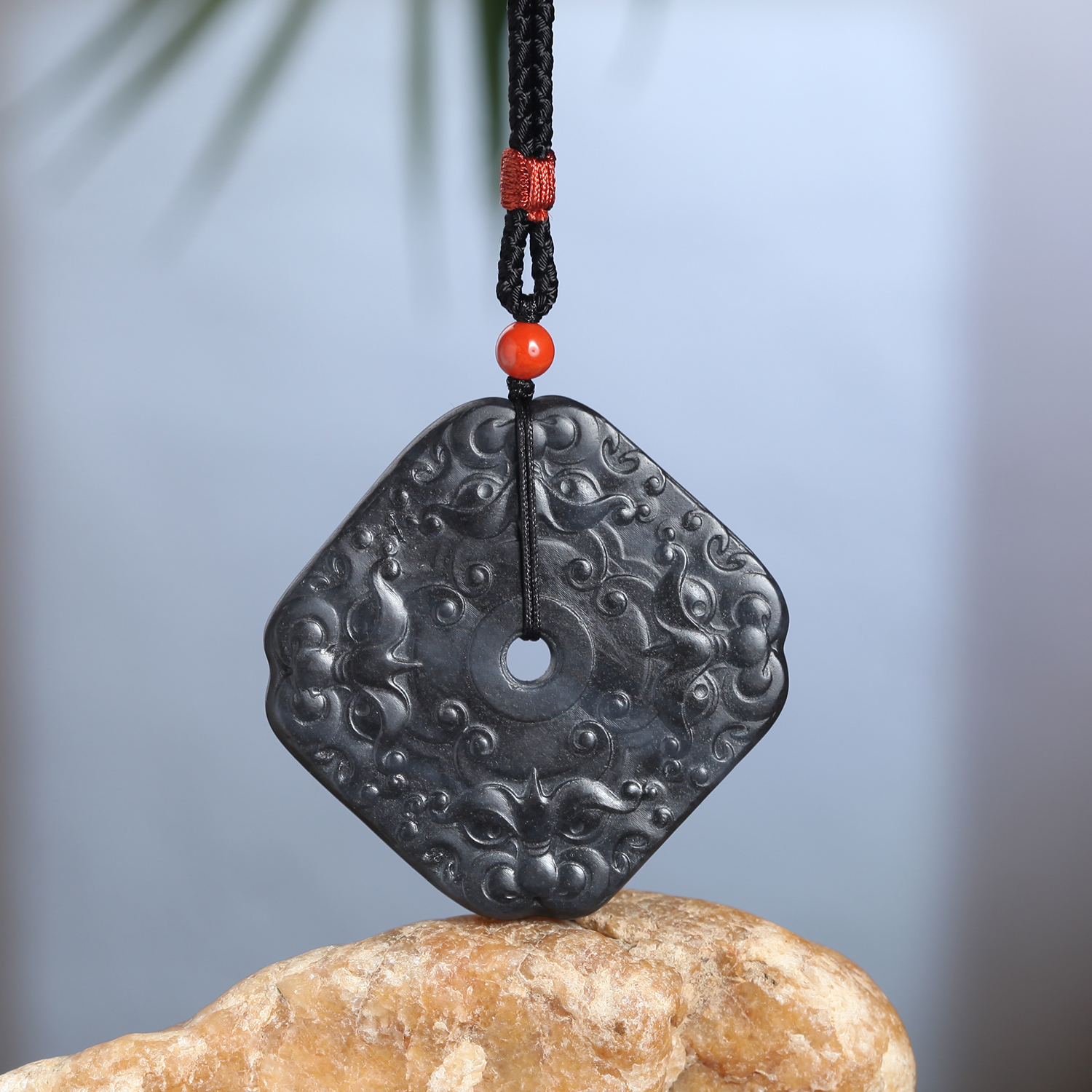 新疆籽料青花和田玉饕餮纹兽面守护四方玉牌玉牌子吊坠玉佩将将