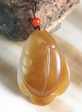 玉佩将将和田玉糖白玉玉鱼吊坠