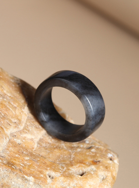 和田玉青花籽料扳指玉佩