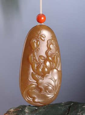 天然和田玉糖玉莲花吊坠