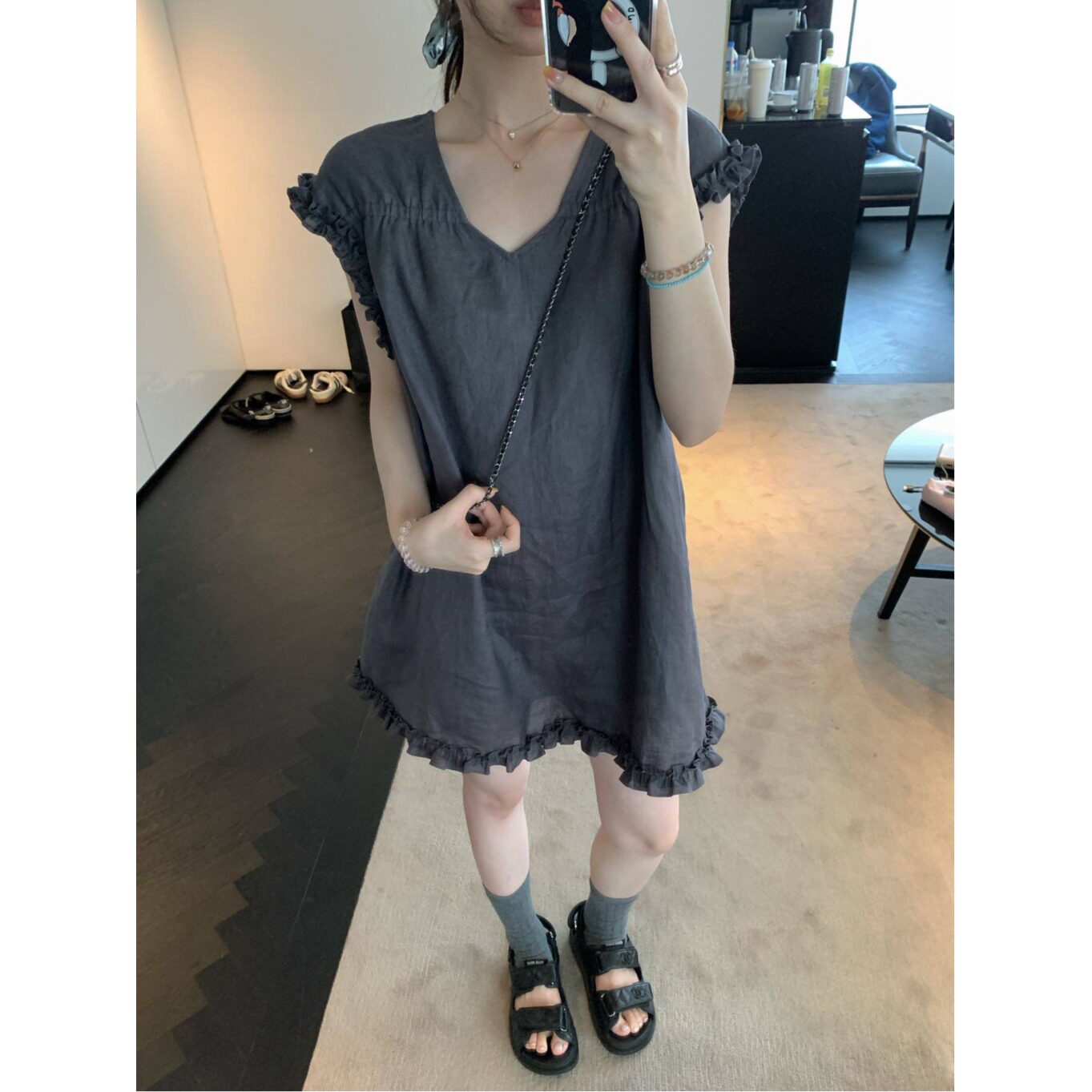 韩风棉麻V领木耳花边亚麻宽松大码连衣裙女2026夏气新款质短裙