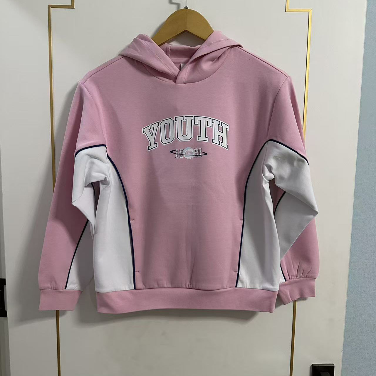 安踏儿童正品女大童篮球系列连帽卫衣/绒衫