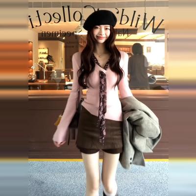 2025新款韩系设计感粉色v领针织毛衣秋冬季修身内搭打底长袖上衣