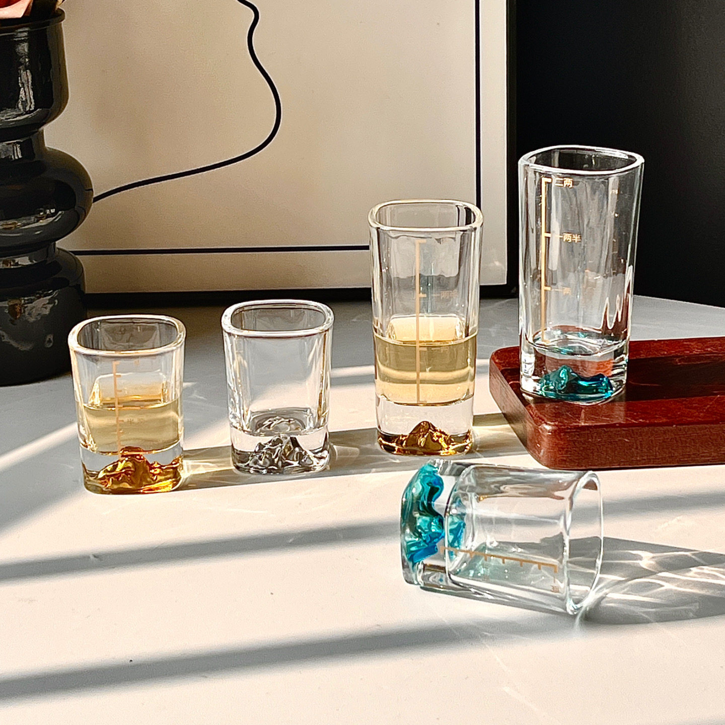 创意蓝山白酒杯套装家用轻奢高档带刻度二两酒具高级感玻璃一口杯