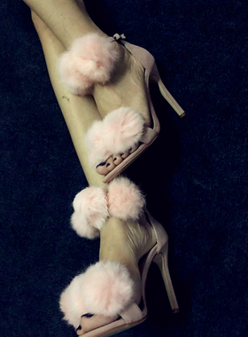 2021夏季新凉鞋兔毛球粉色超高跟小众夸张女鞋夜店走秀舞台鞋大码