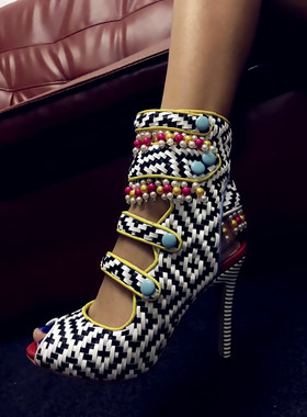 2021夏新女凉鞋超高跟拼色走秀黑白编织红黄吊坠鱼嘴珠珠凉靴小众