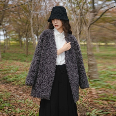 README百搭无扣短外套