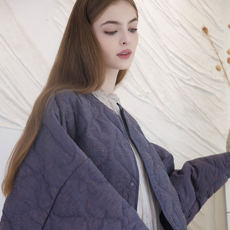 README落肩短款蝙蝠袖羽绒服轻薄